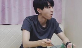 王俊凯吃瓜娱乐视频