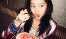 娱乐吃瓜君关晓彤,娱乐圈的“吃瓜”女王，揭秘明星幕后故事